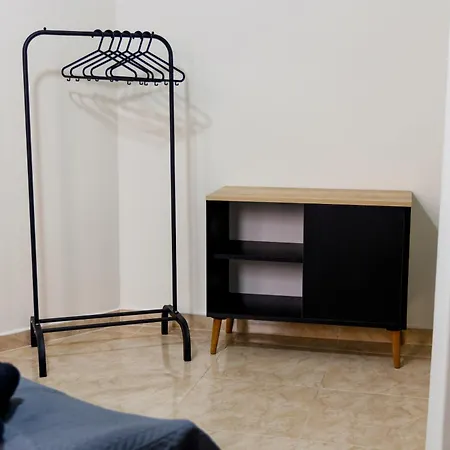 Charming With Gorgeous View & Private Parking Szaloniki