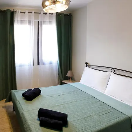 Charming With Gorgeous View & Private Parking